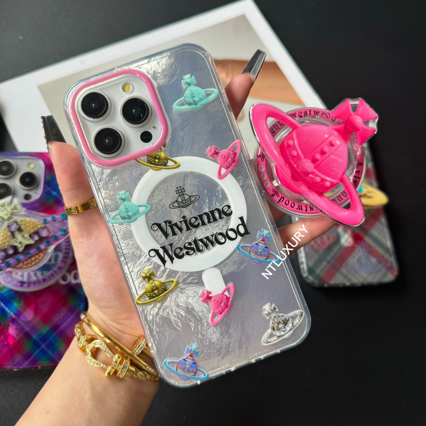 Latticed West Woo iPhone Case with MageSafe Holder