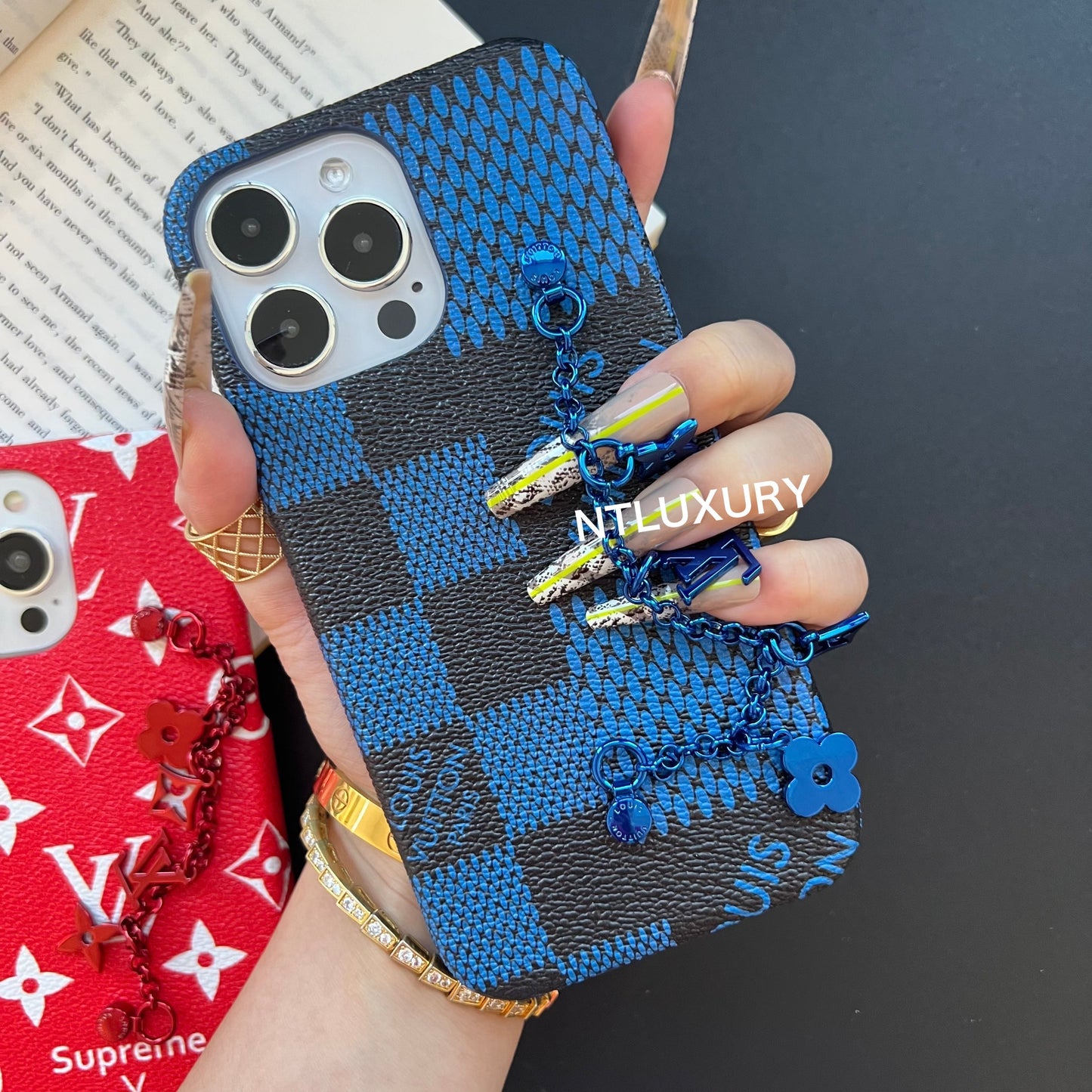Chic Love Girl Phone Case with Waistband