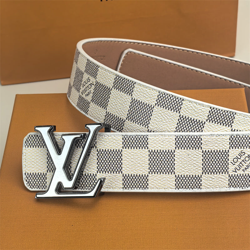 2 Color Buckle Love Belt (White Latticed)