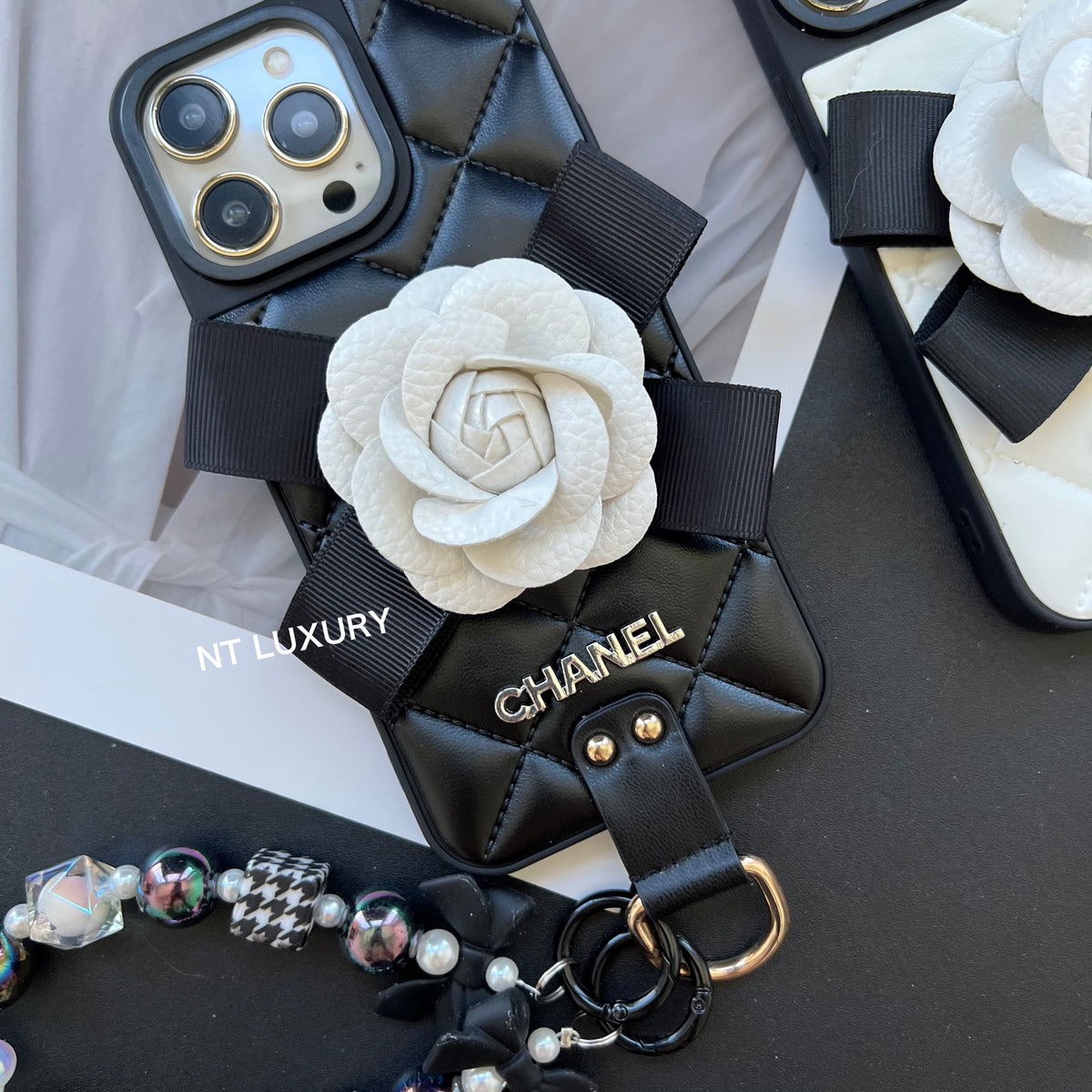 Flower Deco Girl Samsung Case With Chain