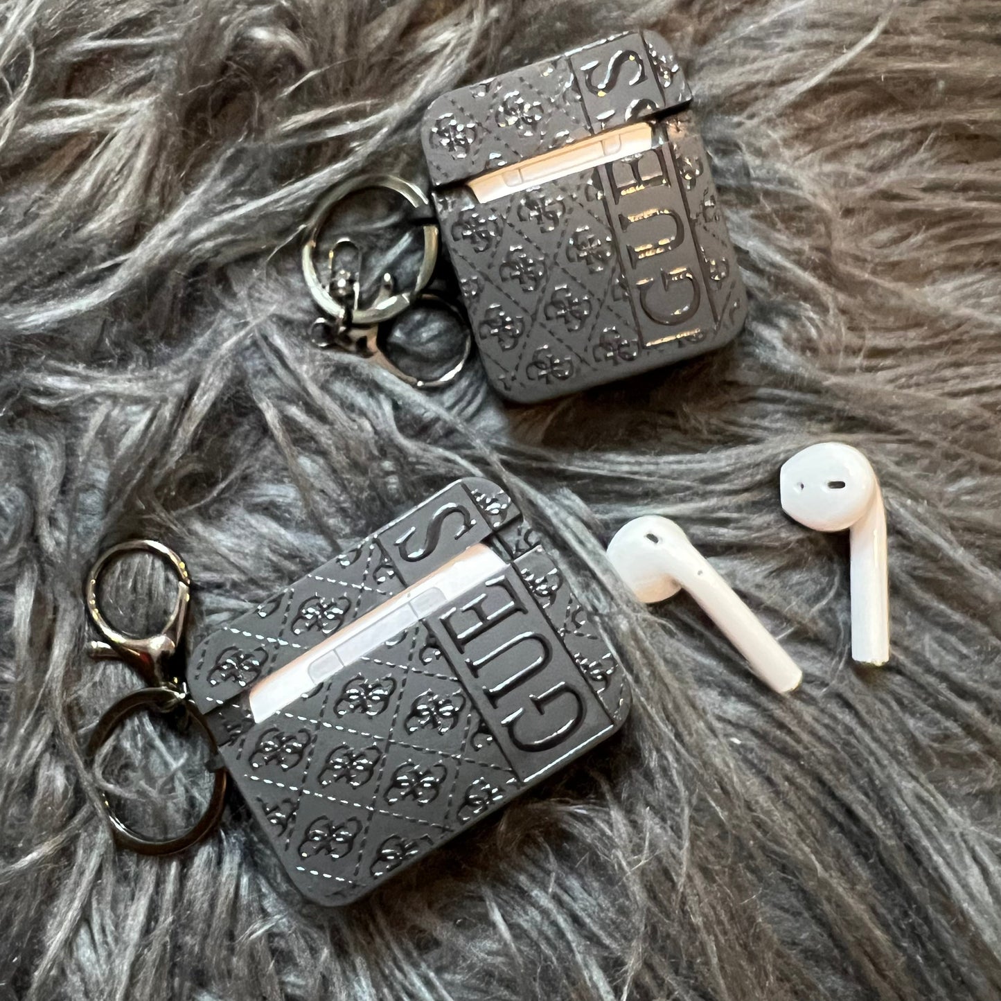 Black Trendy Airpods Case (S GU)