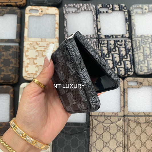 Vintage Floral Case For Z-Flip Series with Pocket (Black Latticed)