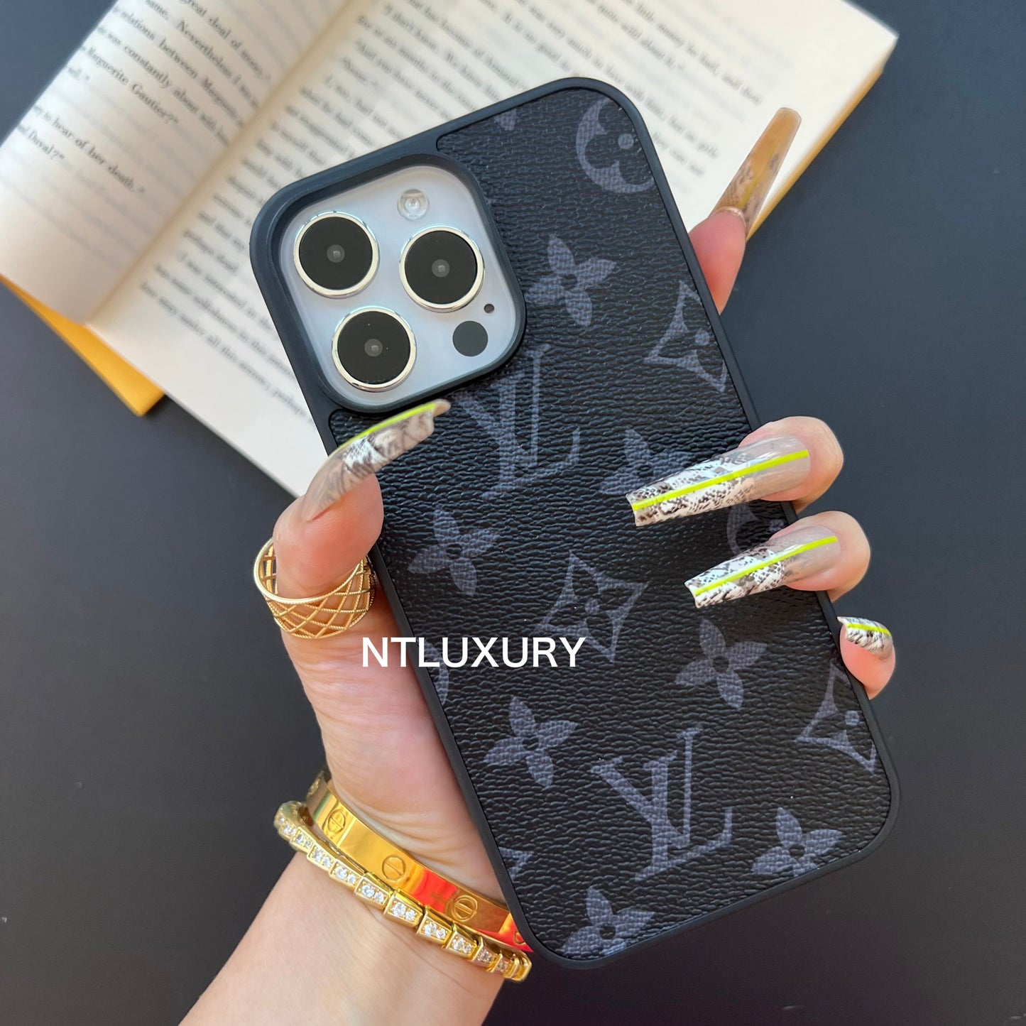 Traditional Love Phone Case