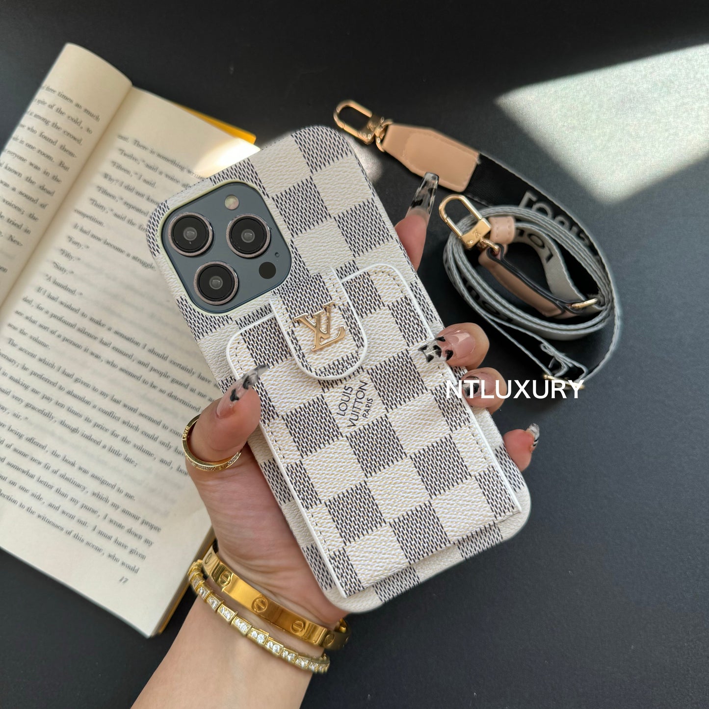 Downside Pocket Design Samsung Case (3 Pieces)