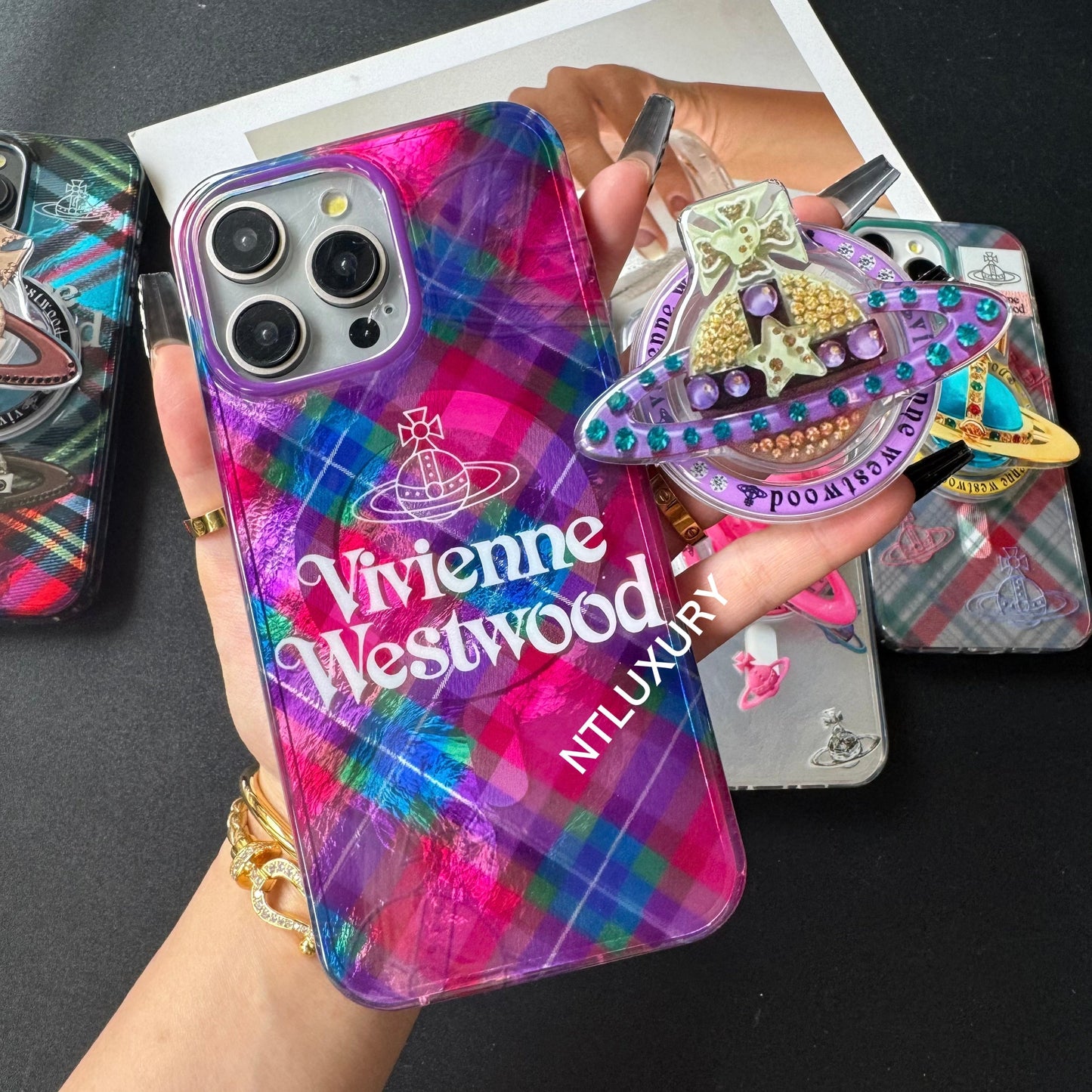 Latticed West Woo iPhone Case with MageSafe Holder