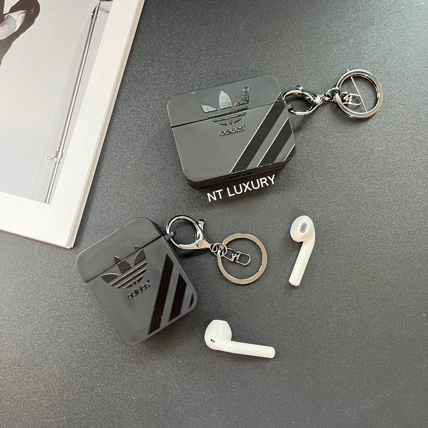 Black Trendy Airpods Case ( Leaf )