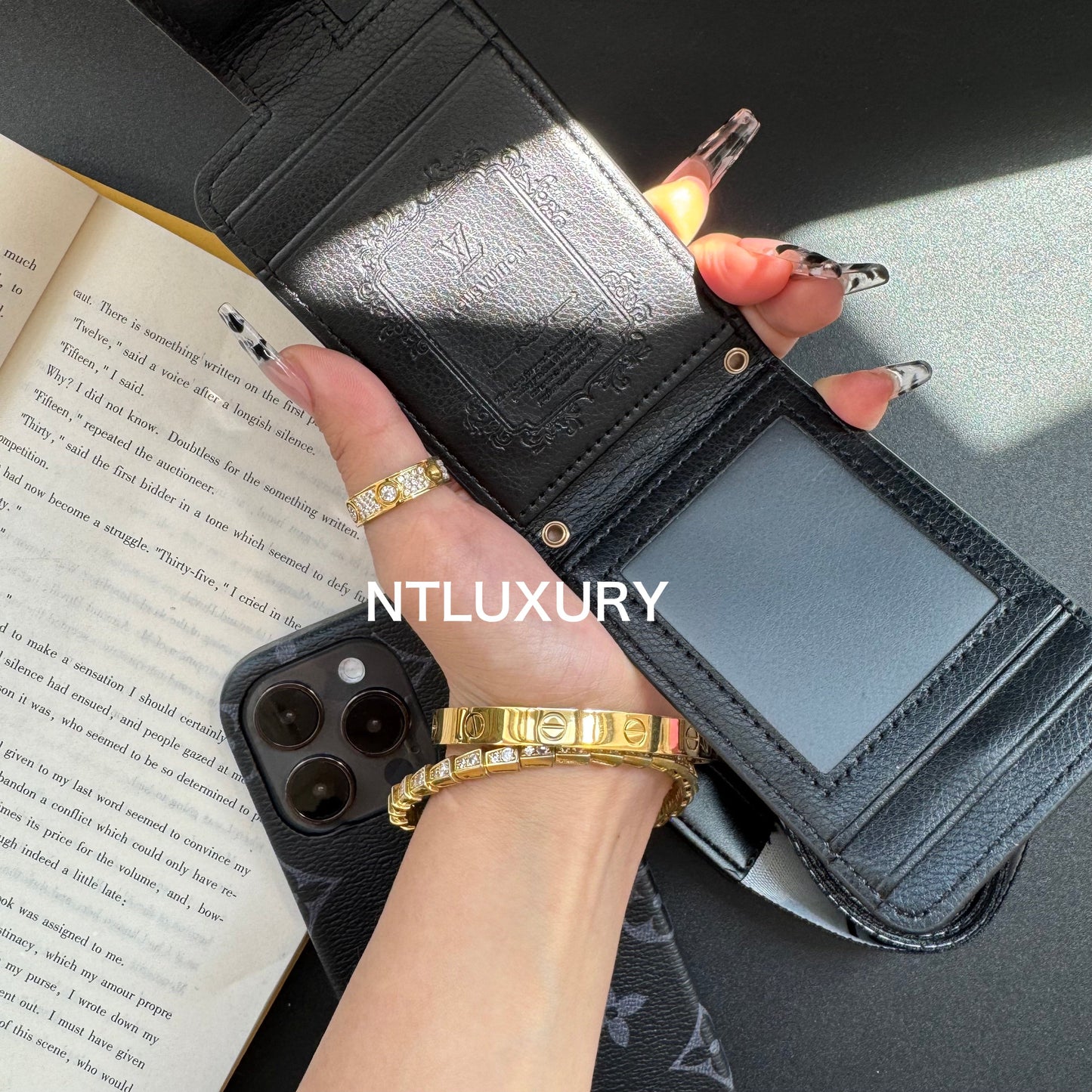 Downside Pocket Design Samsung Case (3 Pieces)