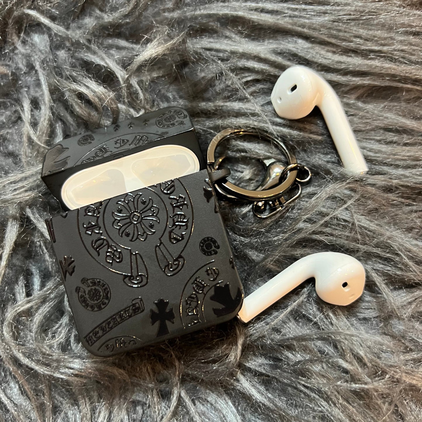 Black Trendy Airpods Case ( Heart Fun )