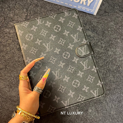 Funda bonita y elegante para iPad (Black Love)
