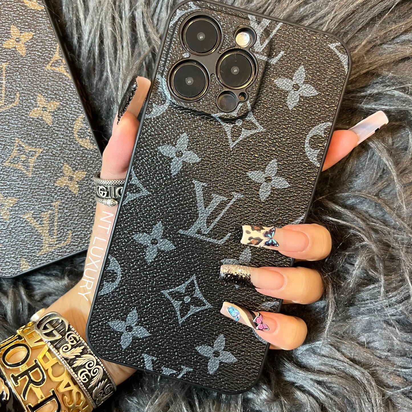 Black Love Phone Case With Camera Protection