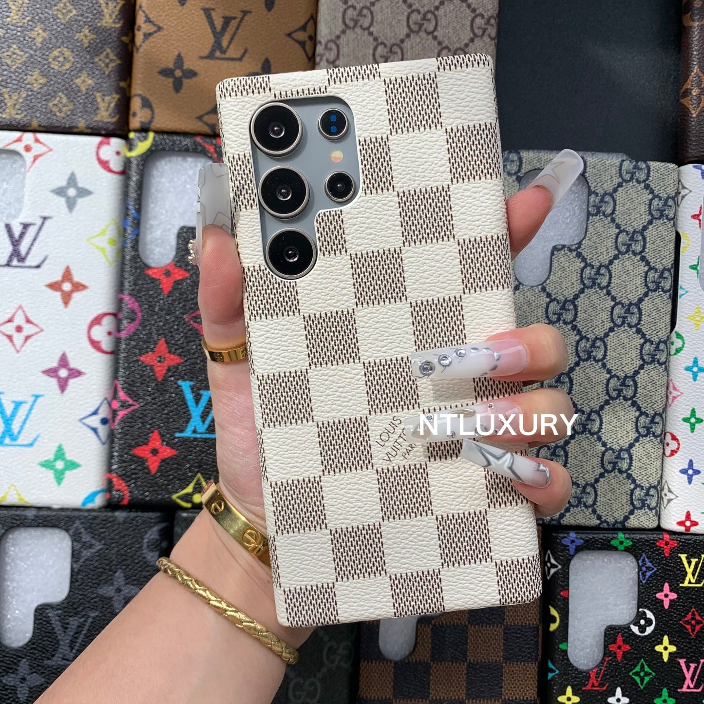 Traditional Love Samsung Case (White Latticed)