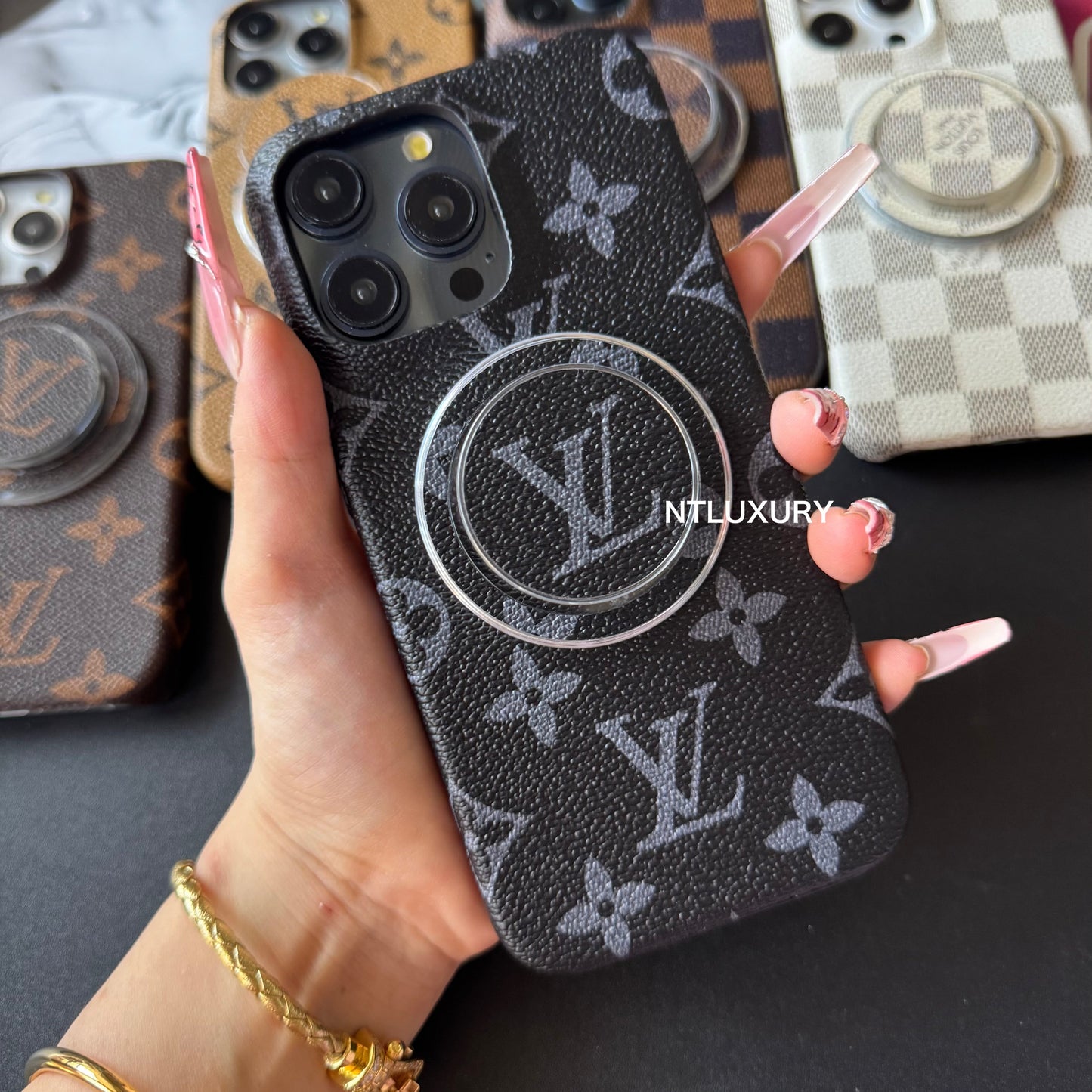 Traditional Love Phone Case with MagSafe Holder For iPhone (Black Love)