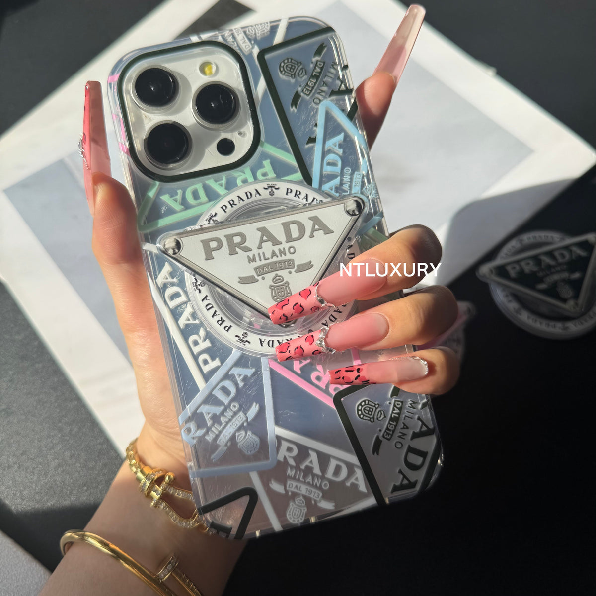 Coque iPhone Motif PP avec Support Magsafe