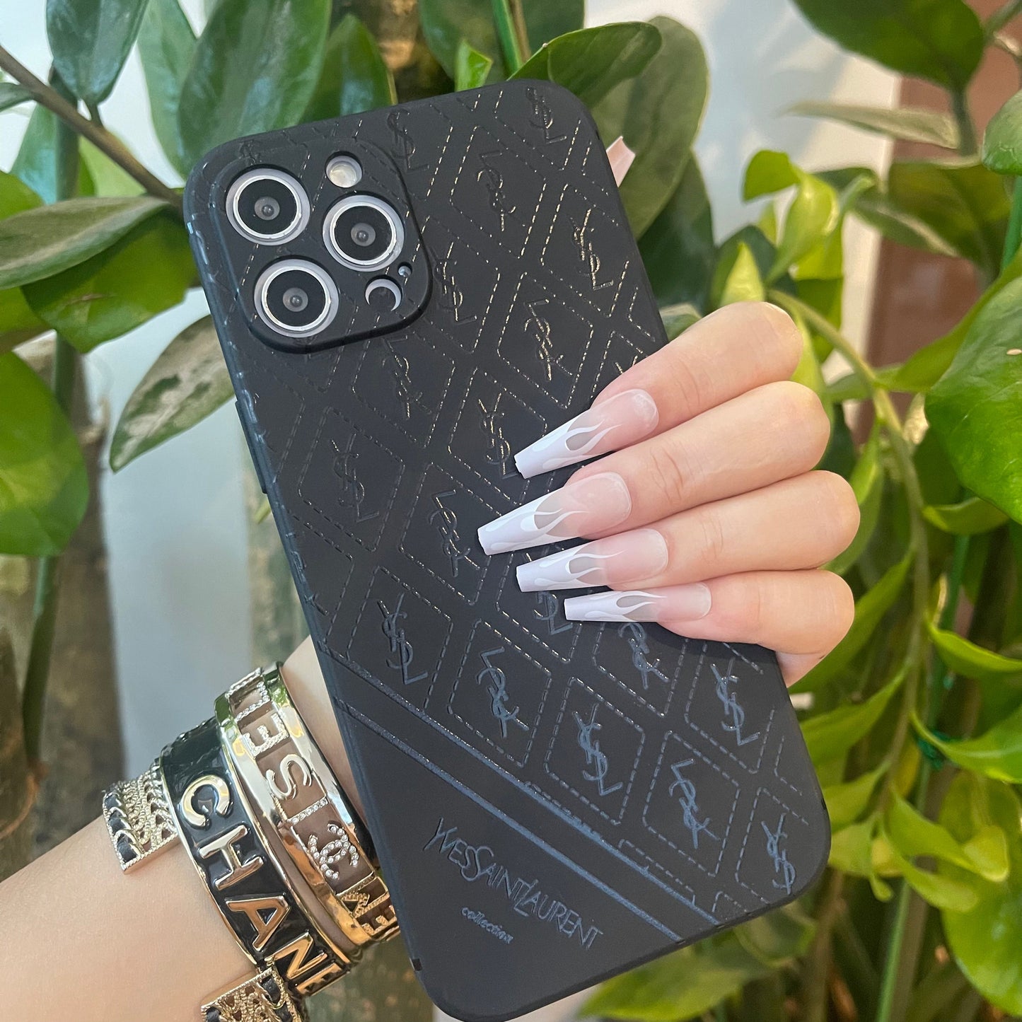 Black Trendy Phone Case ( Yes )