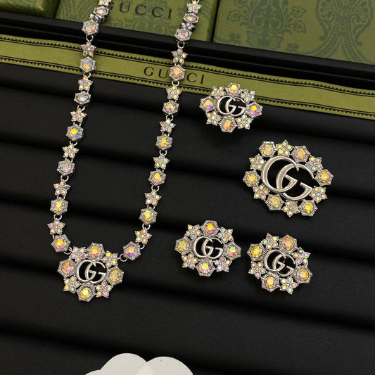 Colored Diamonds Good Design 4 Set (Earrings+Brooch+Rings +Necklace)
