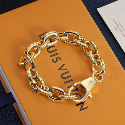 Bracciale a catena Love elegante