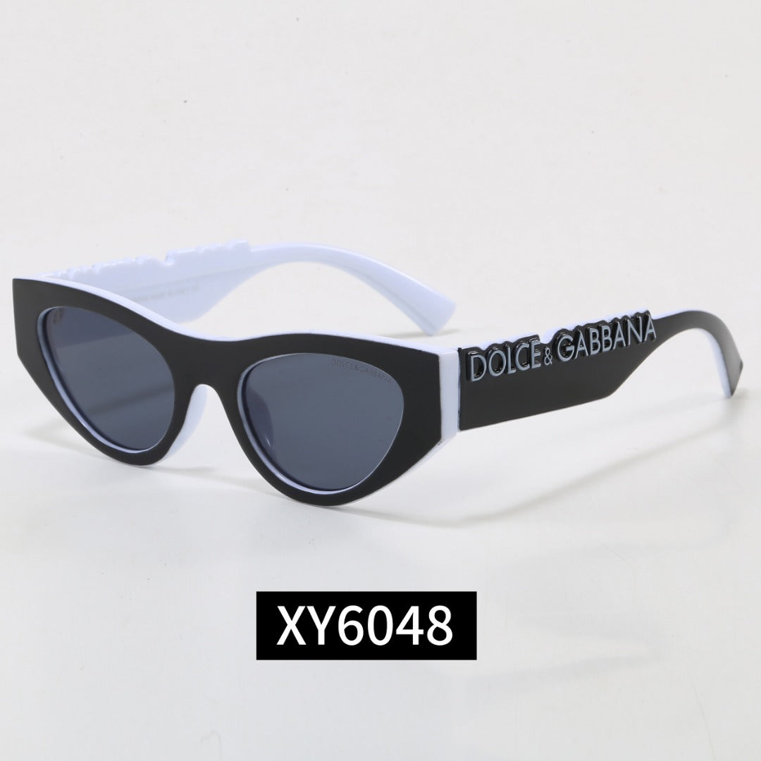 DoG Design Letter Side Cool Sunglasses