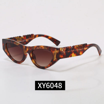 DoG Design Letter Side Cool Sunglasses