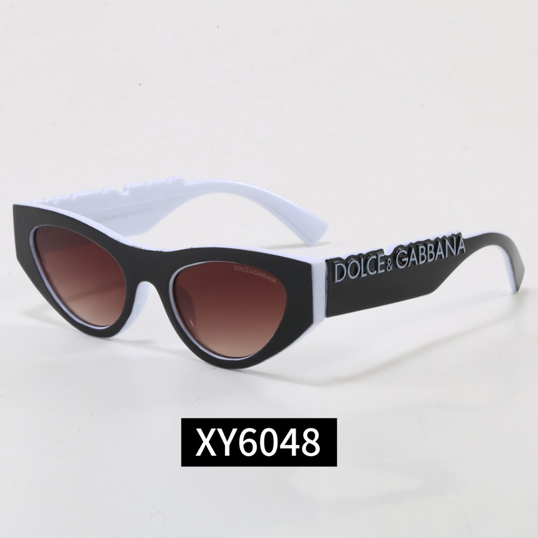 DoG Design Letter Side Cool Sunglasses
