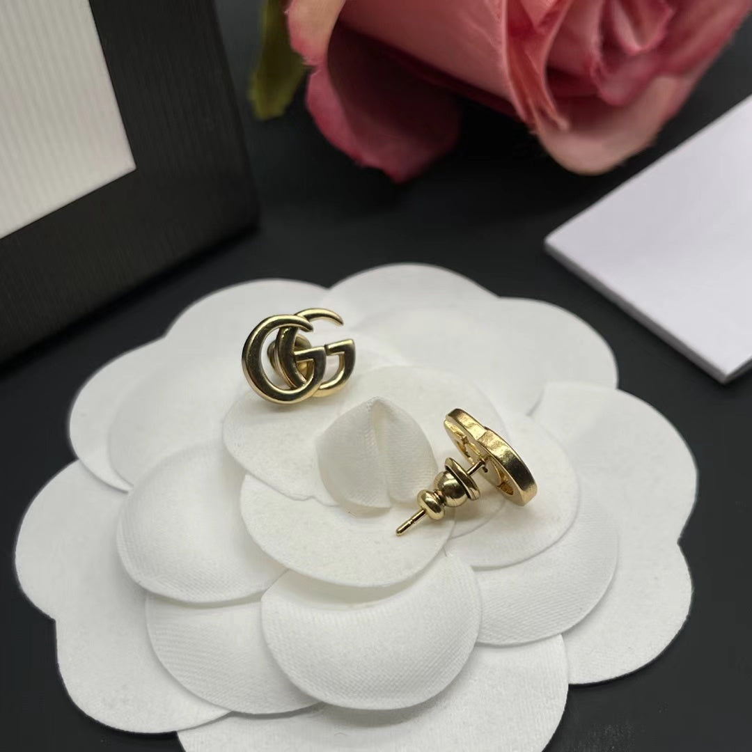 Mini Good Girl Earrings Stud