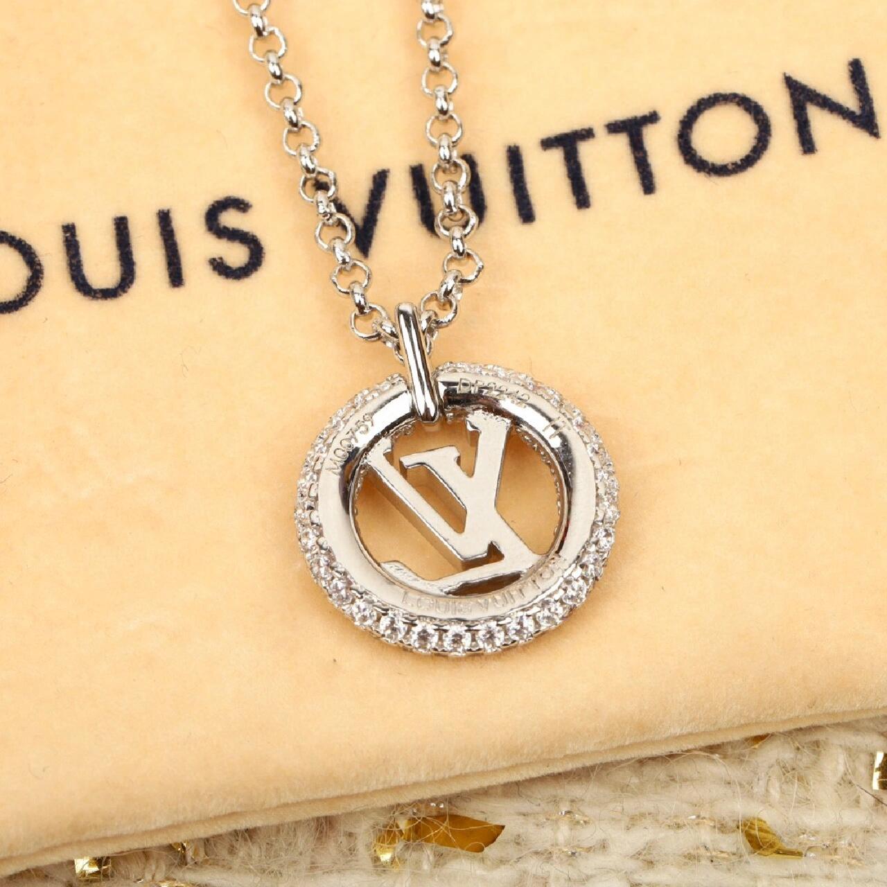 Love Diamond Design Necklace