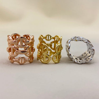 Pulsera y anillos calados con nariz de cerdo