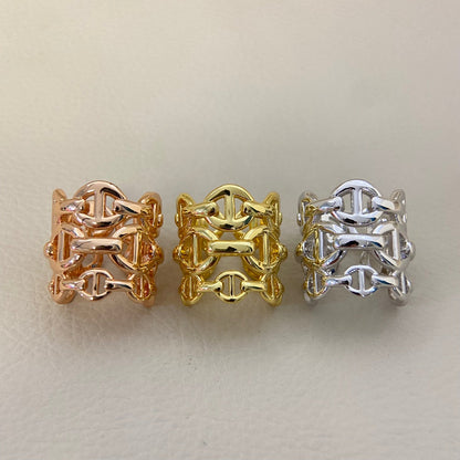 Pulsera y anillos calados con nariz de cerdo