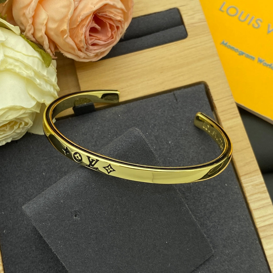 Cute Love U Bracelet