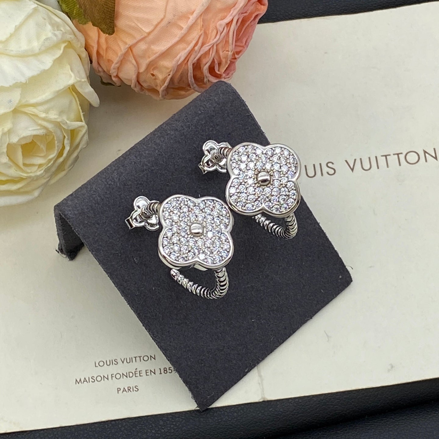 Love Cute Hoop Earrings