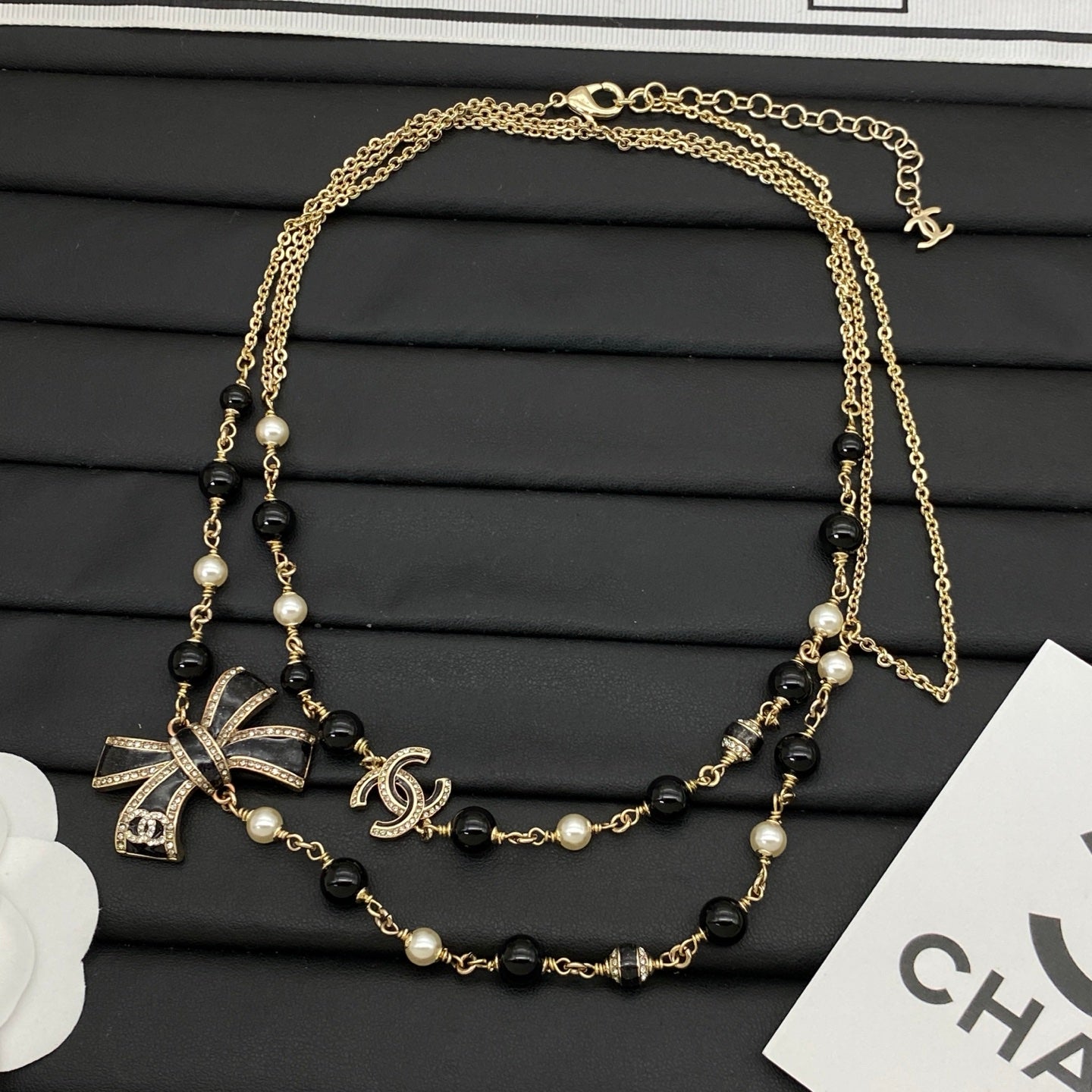 Black Bowknot Girl Sweater Chain