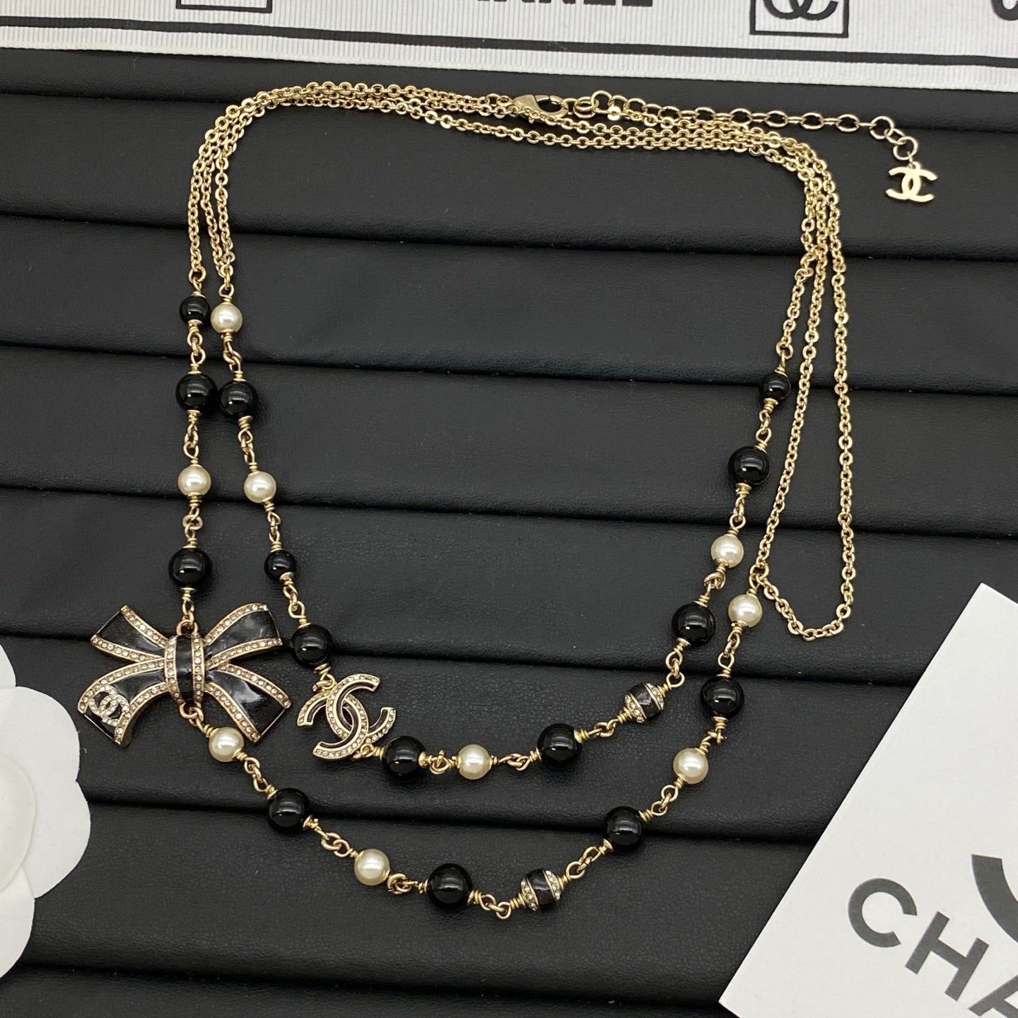 Black Bowknot Girl Sweater Chain