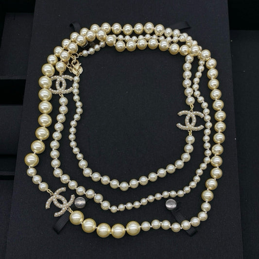 Elegant Pearl Girl Sweater Chain