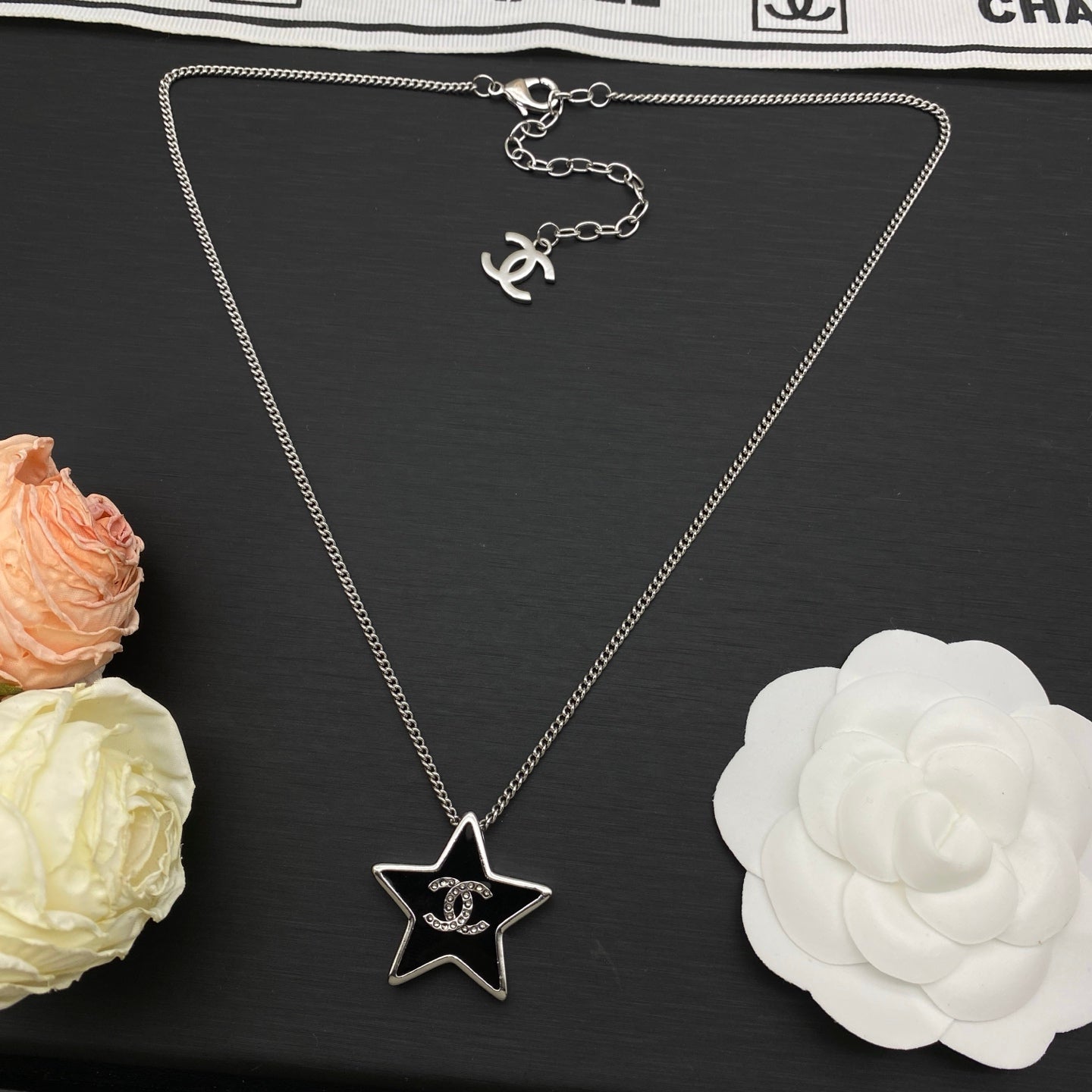 Cool Star Girl Sweater Chain Necklace