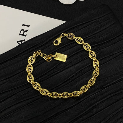 Conjunto de 4 piezas con diseño de cadena trenzada elegante (Pendientes + 2 pulseras + Collar) - Dorado